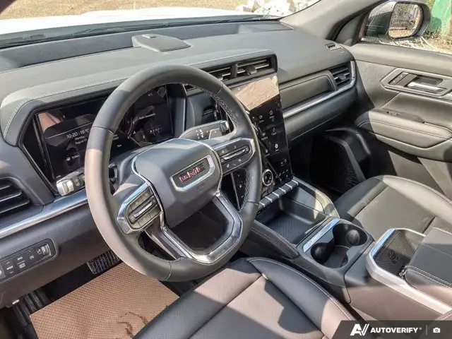 2027 GMC Terrain AWD Elevation5746866571450880013