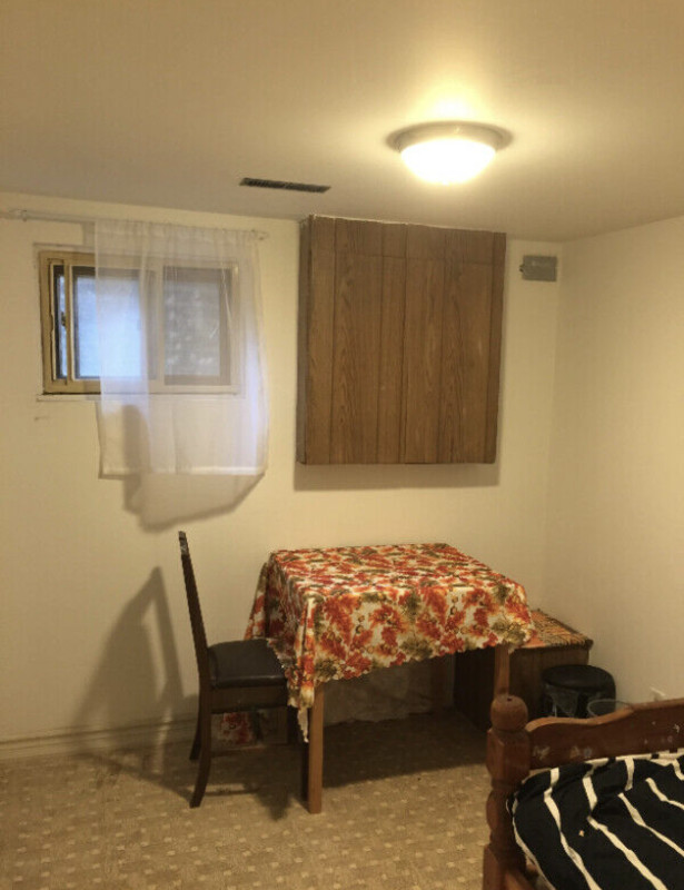 Room for rent in Basement in Room Rentals & Roommates in City of Toronto
