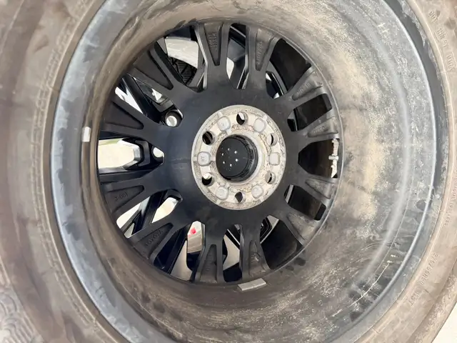 Oem Toyota tundra 275/60/20 michelin winters 6x139.7 rims oem in Tires & Rims in City of Toronto - Image 5