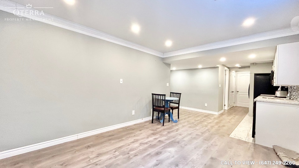 MODERN 1 BEDROOM 1 BATHROOM 571 SQF BASEMENT APARTMENT Long Term