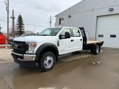 2022 Ford F550 4×4 Deck Truck, 6.7L Diesel, Auto, Crew Cab, XL Model, A/C, Tilt, Cruise, 19,500 lbs...