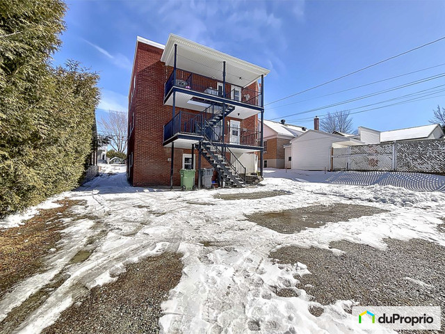 545 000$ - Triplex à vendre à Sherbrooke (Mont-Bellevue) dans Maisons à vendre  à Sherbrooke - Image 3