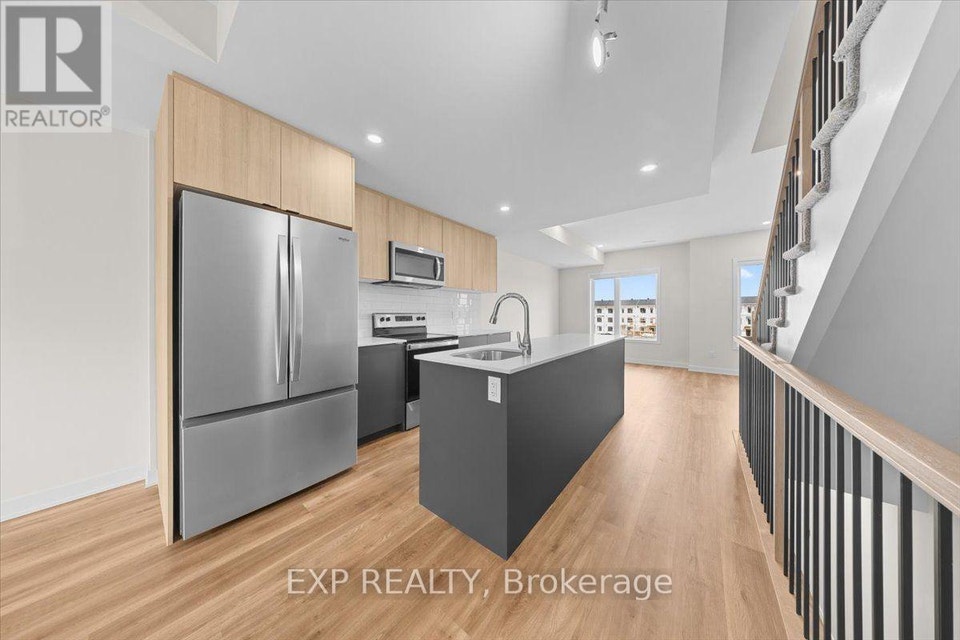 715 ANTELOPE PRIVATE Ottawa, Ontario 5