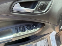 A versatile compact SUV with a comfortable interior, modern convenience features, and efficient perf... (image 7)