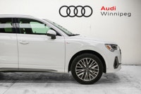 Get noticed in this gorgeous Glacier White SUV with contrasting Okapi Brown interior! Treat yourself... (image 4)