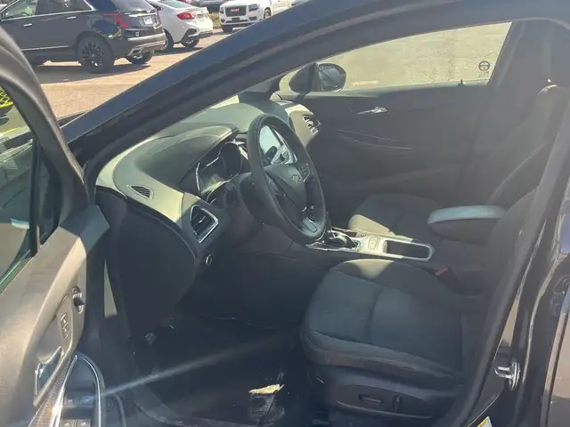 2016 Chevrolet Cruze LT in Cars & Trucks in Oshawa / Durham Region - Image 29