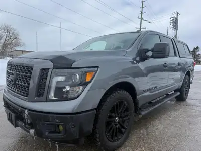2018 NISSAN TITAN SV CREWCAB MIDNIGHT EDITION 4X4 CLEAN CARFAX PHENOMENAL SHAPE ONLY $202.66 WITH $0...