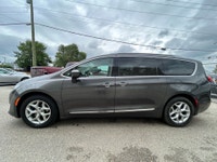 2018 CHRYSLER PACIFICA TOURING L + FULLY LOADED MINI-VAN WITH STOW N GO SEATS! QualiTee Motors offer... (image 9)