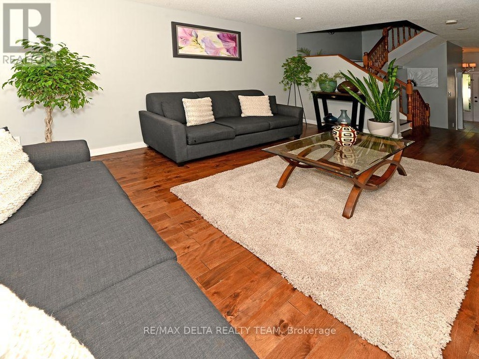 28 - 6159 HERITAGE PARK CRESCENT Ottawa, Ontario 5