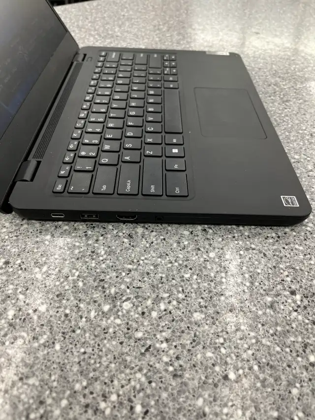 Lenovo 14w Gen 2 Laptop in Laptops in City of Toronto - Image 4