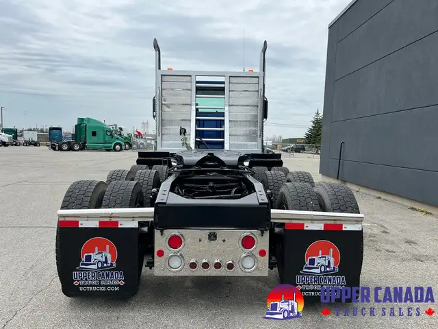 2024 Western Star 49X Tri-Drive in Heavy Trucks in Barrie - Image 5