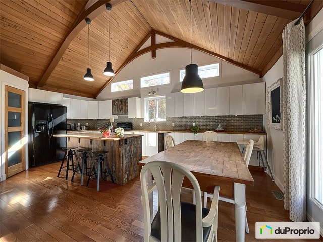$849,000 - Bungalow for sale in Ste-Anne-Des-Lacs — photo 2