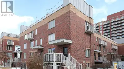 TH 128 - 11 RUTTAN STREET Toronto (Dufferin Grove), Ontario