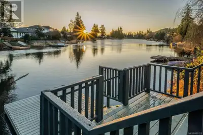 For more information, please click Brochure button. This bright 3117 sq foot luxury waterfront home...