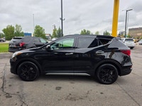 2018 Hyundai Santa Fe Sport SE AWD 2.0T One owner, No accidents, Dealer Serviced, New tires, Alloy r... (image 6)