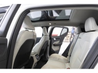 2021 Volvo XC40 T5 Inscription 2.0L I4 AWD 8-Speed Automatic EXTERIOR - CRYSTAL WHITE METALLIC INTER... (image 7)