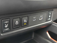 WOW! LOW KMS! PRO-4X 4X4, BLACK ON BLACK, FULL OPTION, GPS/NAVIGATION, RUNNING BOARDS, TONEAU COVER,... (image 8)