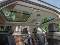 [112,000km AC / Tilt & Telescopic Steering / Power Windows-Mirrors-Power Locks-Keyless Entry / Cruis... (image 3)