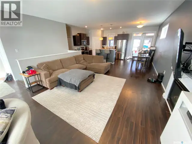 703 Barber CRESCENT Weyburn, Saskatchewan in Houses for Sale in Regina - Image 9
