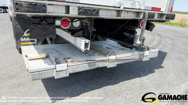 2018 FREIGHTLINER M2 106 CAMION FOURGON REFRIGEREE in Heavy Trucks in Longueuil / South Shore - Image 12