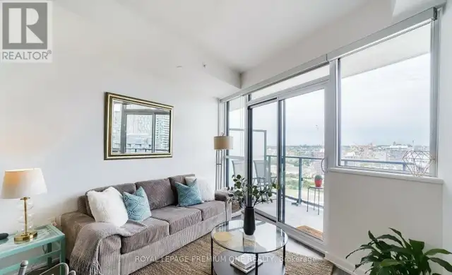 805 - 38 IANNUZZI STREET Toronto (Waterfront Communities), Ontar63006664572931123