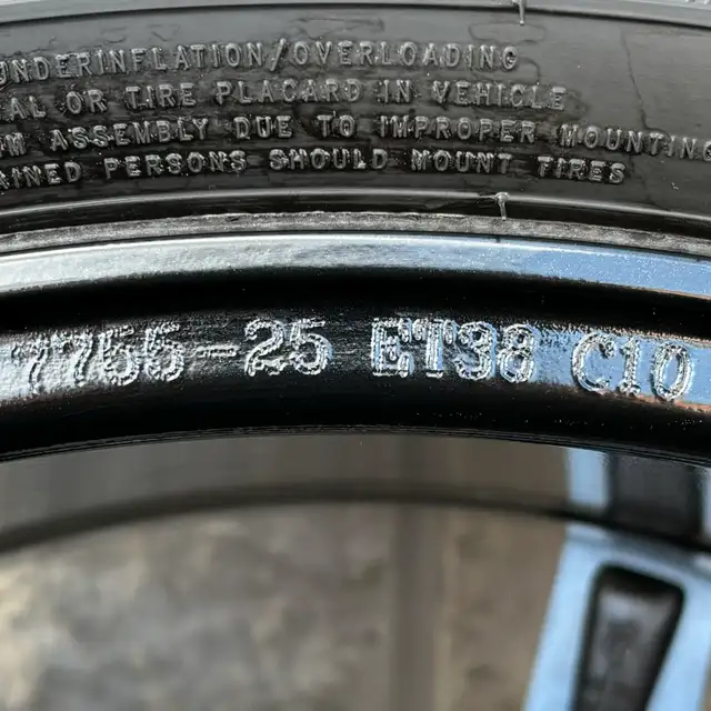 (90%) 4x 255/50R20 Nokian Winters w/ Volvo XC90 Rims + TPMS in Tires & Rims in City of Toronto - Image 11