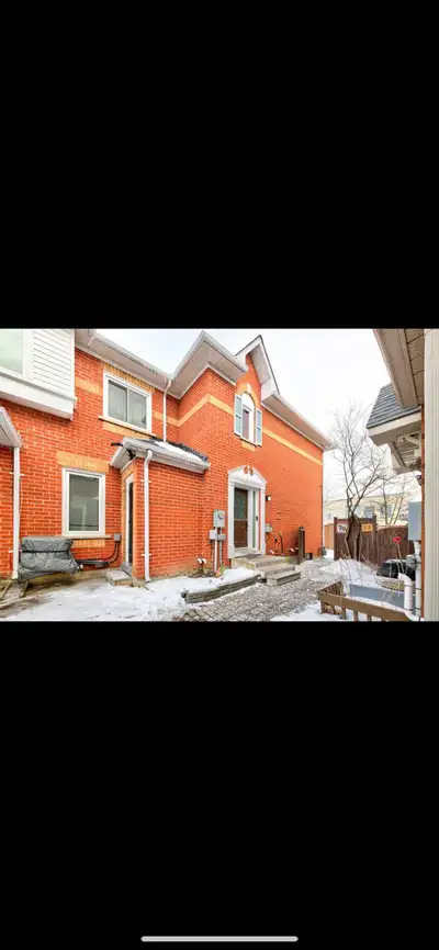 4 Bedroom  Townhouse Available on Rent