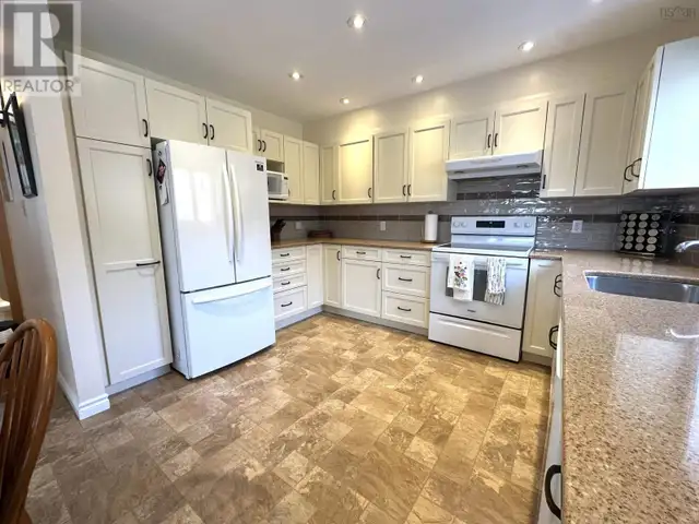 46 Old Falls Road Liverpool, Nova Scotia in Houses for Sale in Bridgewater - Image 10