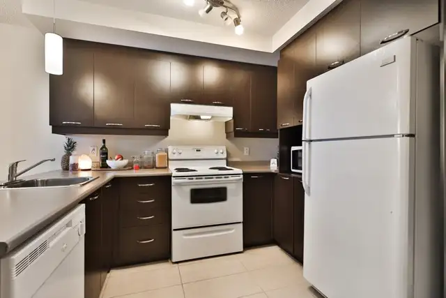 LAVAL: Beautiful 3 1/2 condo with panoramic view - SEPTEMBER-202562864375633795124