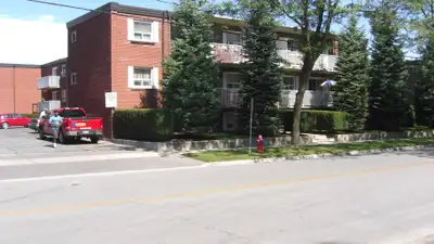 Terrific One Bedroom Apartment available Feb in a quiet building in Bronte Village just steps away f...