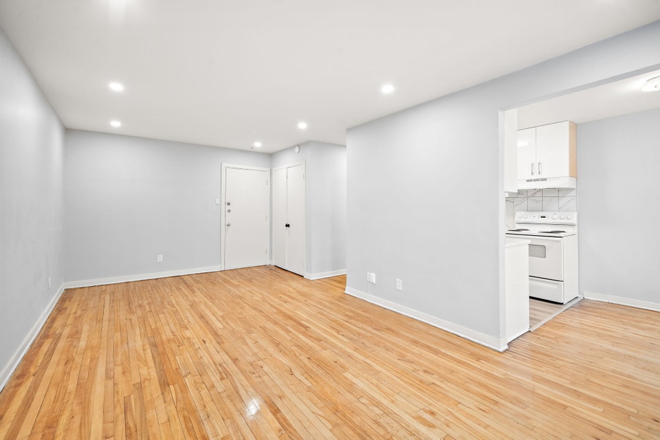 4 1/2 Grand et Luxueux, Lasalle 1495$ au bord de l'eau (13) 4