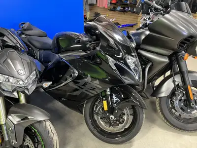 INCLUDES A FULL TITANIUM EXHASUT AND ORIGIINAL STOCK EXHASUT. Taxes and licensing extra Engine Type:...