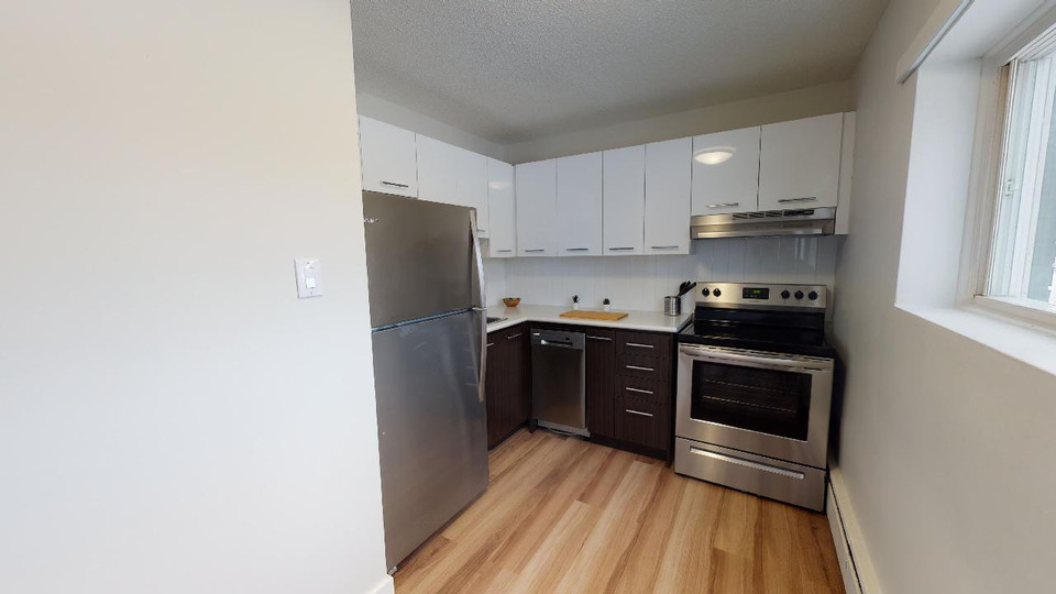 Parkway Park - Apartment for Rent in Centrepointe in Long Term Rentals in Ottawa