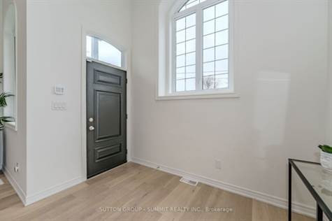 176 Queen St in Houses for Sale in St. Catharines - Image 4