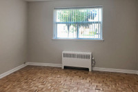 SPACIOUS BACHELOR APARTMENT FOR RENT IN SARNIA! SELECT APARTMENTS FULLY REVITALIZED WITH PREMIUM UPG... (image 3)