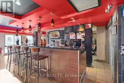 Prime restaurant location at a high-exposure intersection. This fully equipped restaurant is strateg...