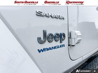 4X4, FRONT HEATED CLOTH LOW-BACK BUCKET SEATS, TECHNOLOGY GROUP, BLACK MOPAR TUBULAR SIDE STEPS, PAR... (image 8)