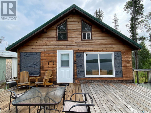 Remote Cabin in Bague Bay Nemeiben Lake, Saskatchewan in Houses for Sale in La Ronge - Image 2