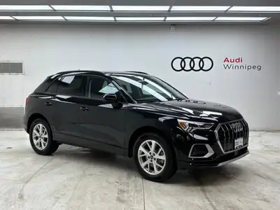 WOW, Local Trade with only 13,100km!! Drive a compact, easy to park luxury SUV at a budget friendly...