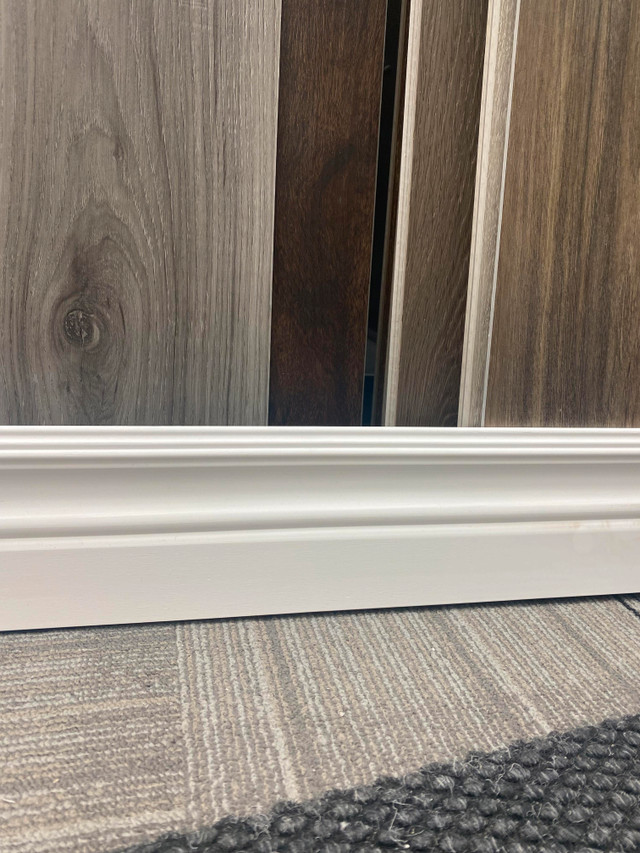 Colonial Baseboard 4" ( Wood - 0.80 $ linear ft ) in Windows, Doors & Trim in Markham / York Region - Image 2