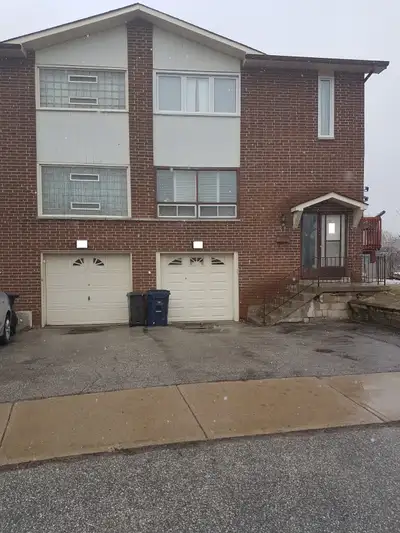 Furnished Room For Rent in Scarborough - Markham and Sheppard