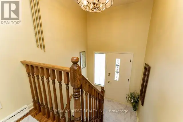 7 KEYWELL COURT Toronto (Stonegate-Queensway), Ontario62864756205058122