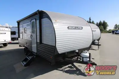 MVSA #40458 See Dealer Website for Details. 2026 SUNSET PARK RV SUN LITE 21DBLTD ... Other Equipment...
