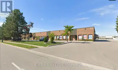 Versatile Industrial Office Unit Offering A Functional Blend Of Warehouse And Office Space In A High...