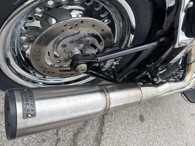 2010 Harley-Davidson Fat Boy ~ FAT BOY ~ 96CI ~ 2 INTO 1 ~ CANAD in Street, Cruisers & Choppers in City of Toronto - Image 13