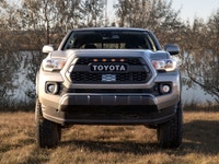 CARGET AUTOMOTIVE is thrilled to offer this 2021 Toyota Tacoma Double Cab, a rugged midsize pickup o... (image 2)