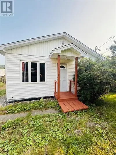 Located in the heart of Dunville, this charming and affordable home offers 3 bedrooms, 2 bathrooms,...