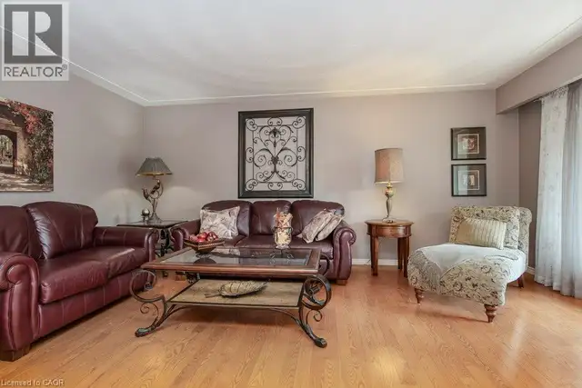 108 QUEENSWAY Drive St. Jacobs, Ontario in Houses for Sale in Kitchener / Waterloo - Image 11