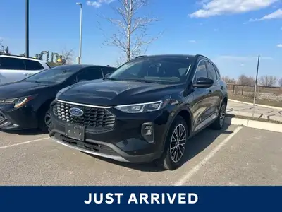 The advertised vehicle price is based on a promotional finance offer. Customers who purchase the veh...