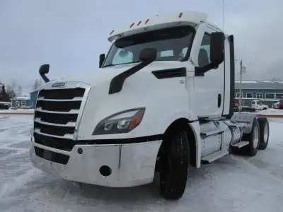 2021 Freightliner Cascadia 126 Detroit DD13 505HP Engine, 18 speed manual transmission with overdriv...